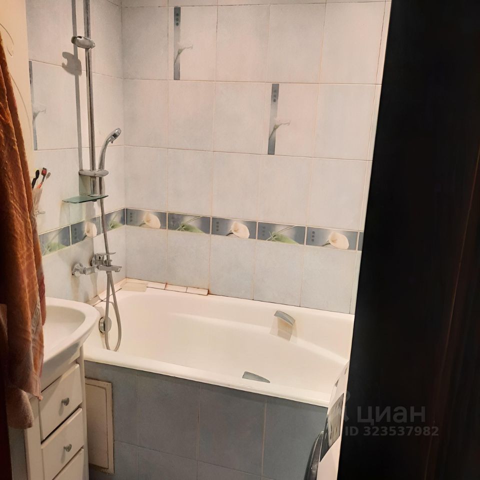 Продажа 4-комн квартиры на вторичном рынке Бронницы, Пионерский переулок, 5