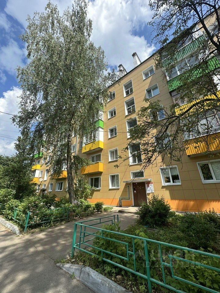 Продажа 3-комн квартиры на вторичном рынке Львовский мкр, проезд Садовый,  д. 3