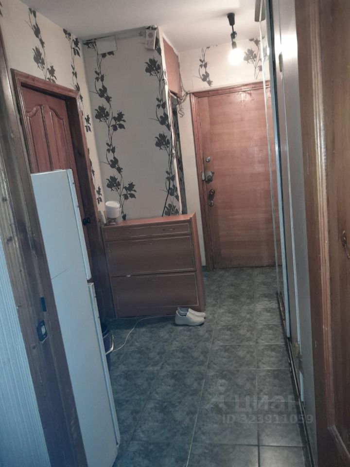 Продажа 3-комн квартиры на вторичном рынке улица Красный Казанец, 19К2