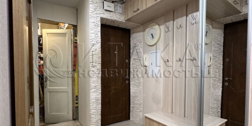 2-комн квартира Крюкова,  д. 1