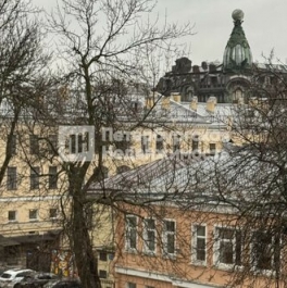 Продажа 4-комн квартиры на вторичном рынке Думская улица,  д. 5/22