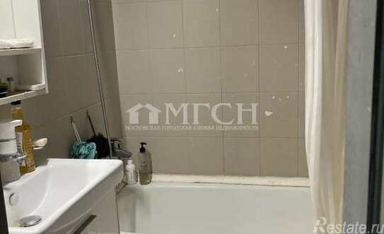 Продажа 1-комн квартиры на вторичном рынке ул Новомарьинская,  д. 19