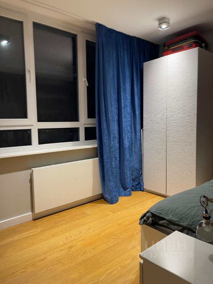 Продажа 4-комн квартиры на вторичном рынке Ленинский проспект, 67к1