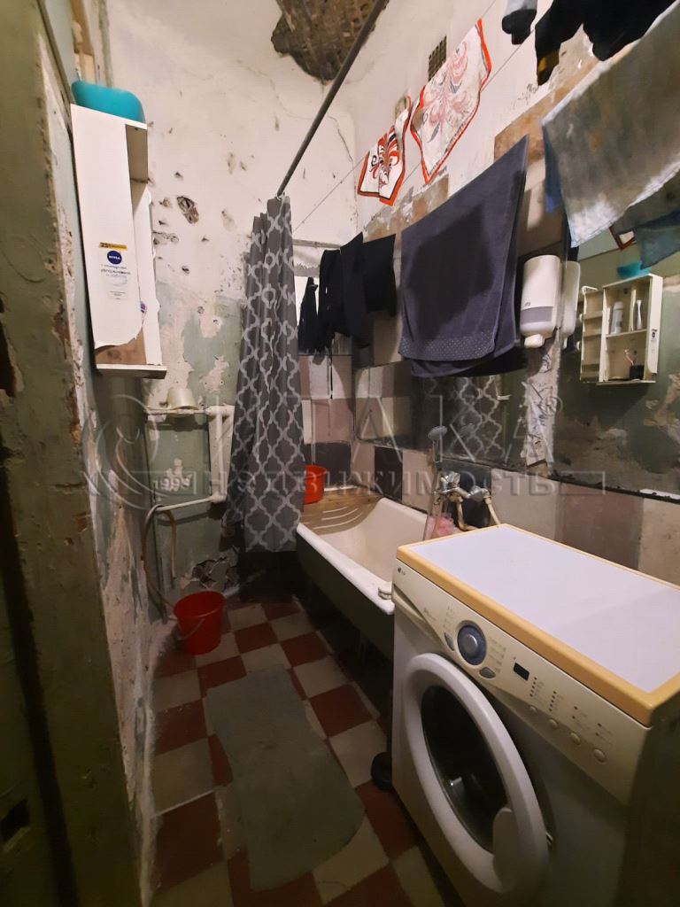 Продажа комнаты Нарвский,  д. 24