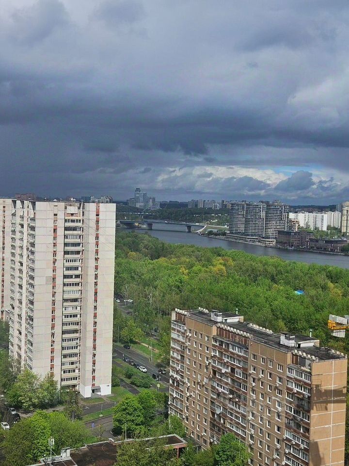 Продажа 3-комн квартиры на вторичном рынке улица Свободы, 67А