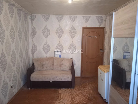 Продажа комнаты Красных Зорь б-р.,  д. 24