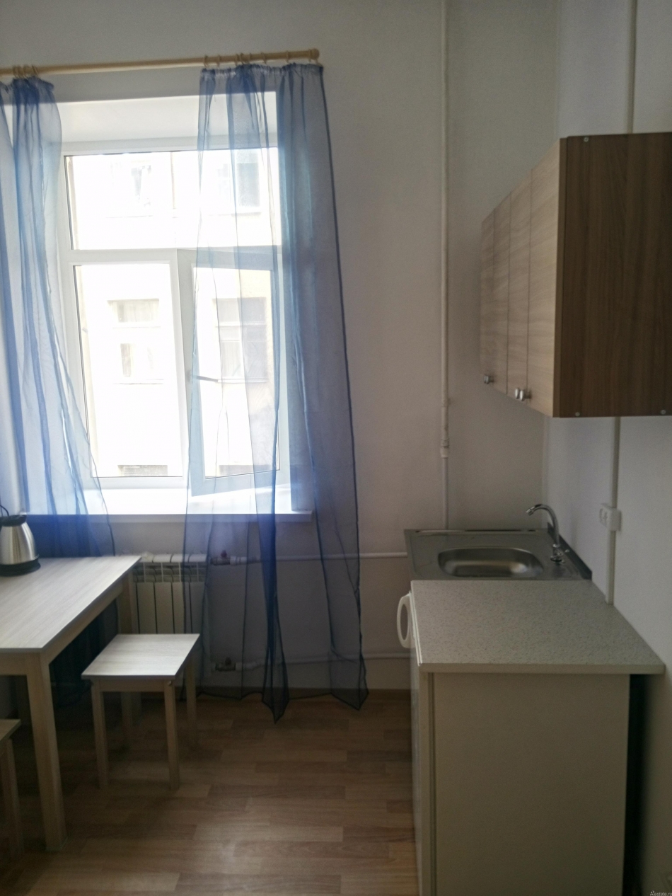 Аренда студии Колокольная ул.,  д. 3