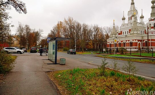 Продажа 4-комн квартиры на вторичном рынке Павловск г, Обороны ул,  д. 4