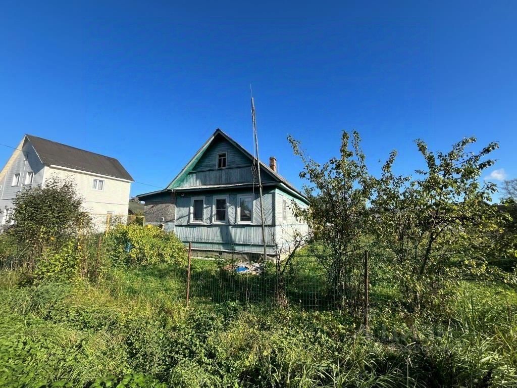 Продажа дома Ульяновка пгт, улица Комсомола, 15