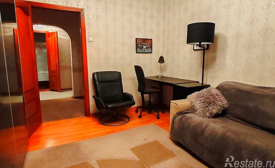 Продажа 3-комн квартиры на вторичном рынке Поречная улица,  д. 5/14