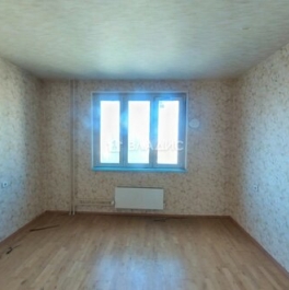 Продажа 3-комн квартиры на вторичном рынке улица Главмосстроя,  д. 5