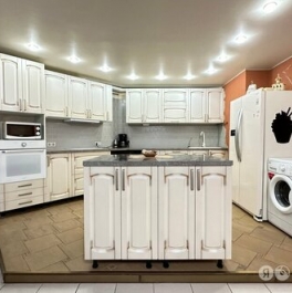 Аренда 4-комн квартиры на вторичном рынке Дачный пр-кт,  д. 24,  к. 2