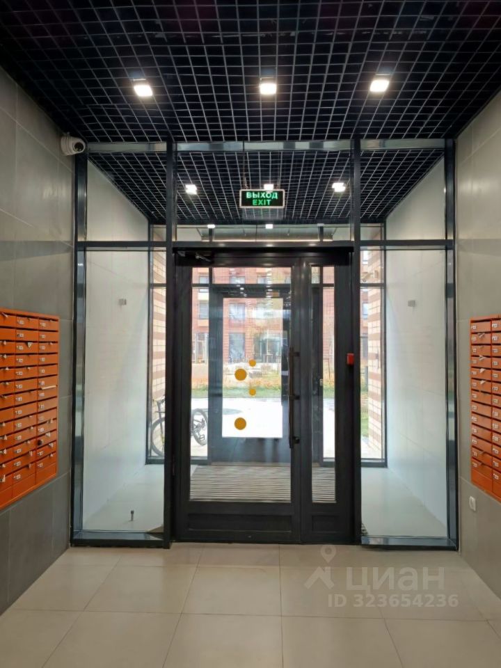 Продажа студии улица Александры Монаховой, 83