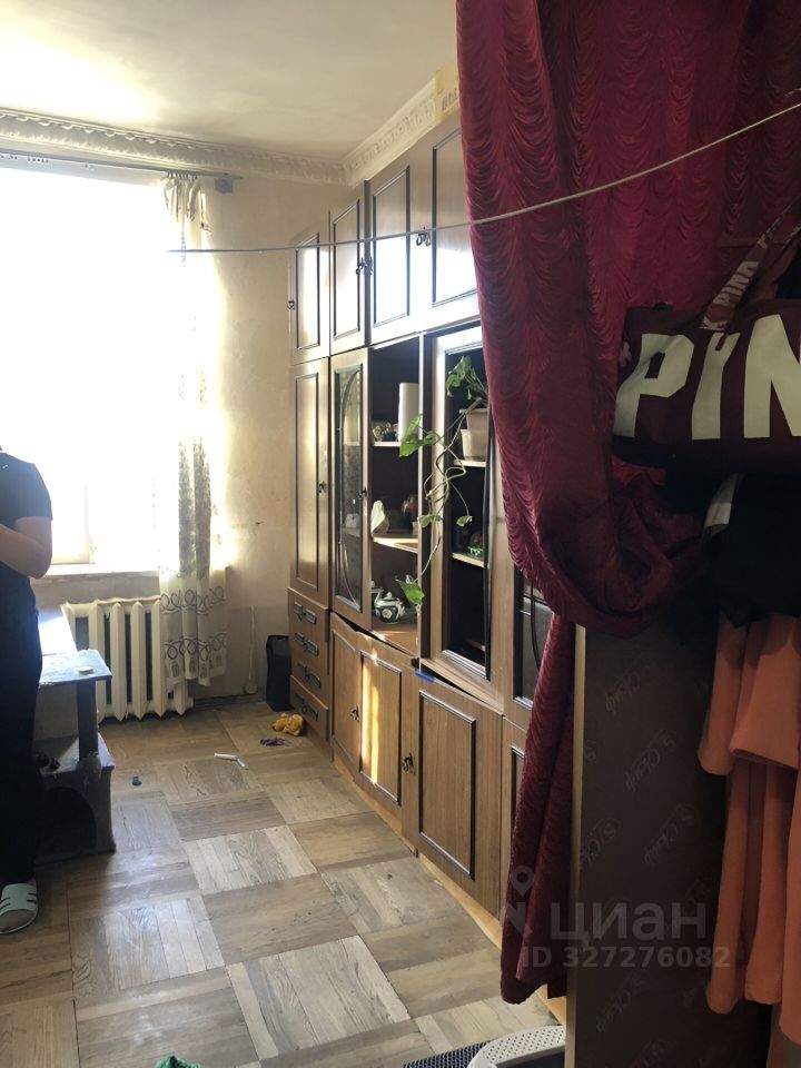 Продажа комнаты 14-я Васильевского острова линия, 9