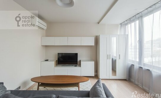 Аренда 2-комн квартиры на вторичном рынке Несвижский пер,  д. 10