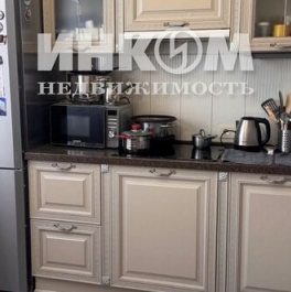 Продажа 3-комн квартиры на вторичном рынке ул Лукинская,  д. 8