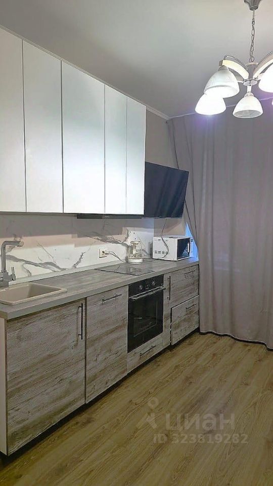 Продажа 1-комн квартиры на вторичном рынке проспект Ветеранов, 175