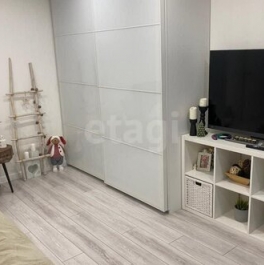 Продажа 2-комн квартиры на вторичном рынке Витебский пр-кт,  д. 33,  к. 1