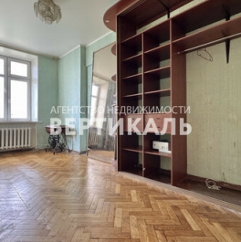 Продажа 3-комн квартиры на вторичном рынке пл Победы,  д. 1Б