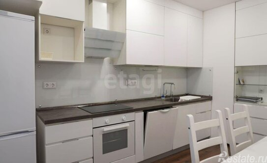 Продажа 2-комн квартиры на вторичном рынке Ветеранов пр-кт,  д. 171 к4 с1