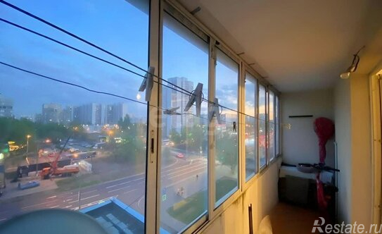 Продажа 2-комн квартиры на вторичном рынке улица Лескова,  д. 10