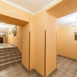 Продажа 3-комн квартиры на вторичном рынке ул Рылеева,  д. 3