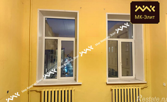 Продажа 3-комн квартиры на вторичном рынке улица Короленко,  д. 4