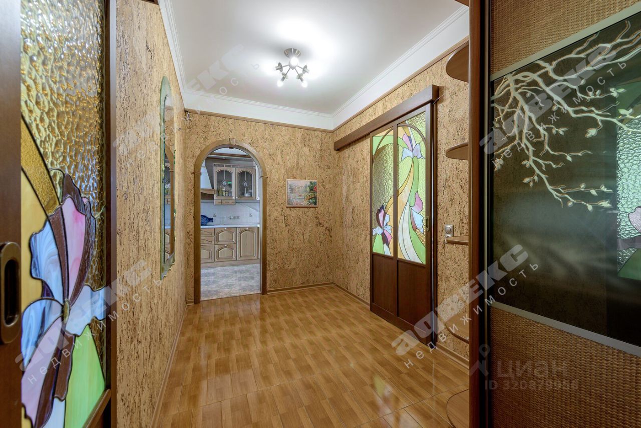 Продажа 2-комн квартиры на вторичном рынке улица Кораблестроителей, 32к3
