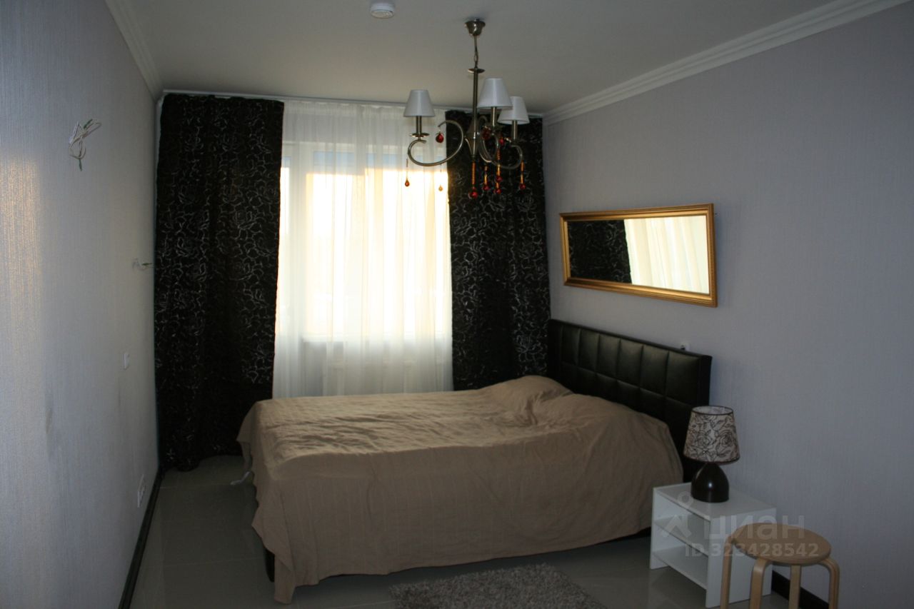 Продажа 3-комн квартиры на вторичном рынке пос. Шушары, Ленсоветовский тер., 25