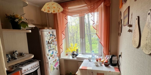 2-комн квартира ул Ленсовета,  д. 83