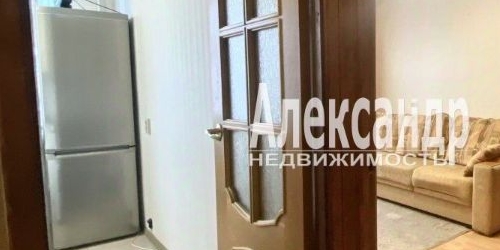 2-комн квартира улица Тельмана, 32К2