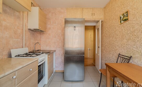 Продажа 2-комн квартиры на вторичном рынке улица Красного Курсанта,  д. 28