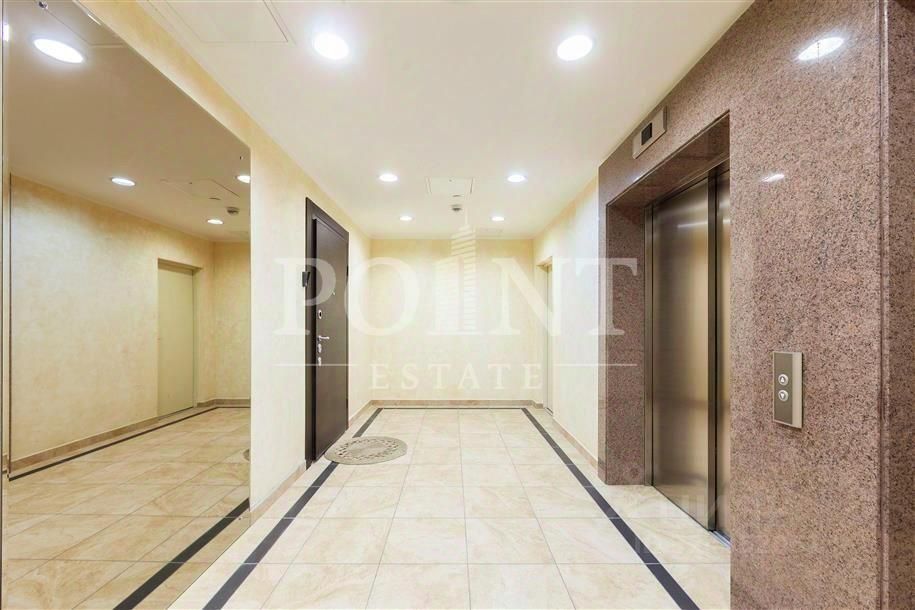 Продажа 4-комн квартиры на вторичном рынке Казарменный переулок, 3