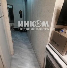 Продажа 3-комн квартиры на вторичном рынке Днепропетровская улица,  д. 7 к1