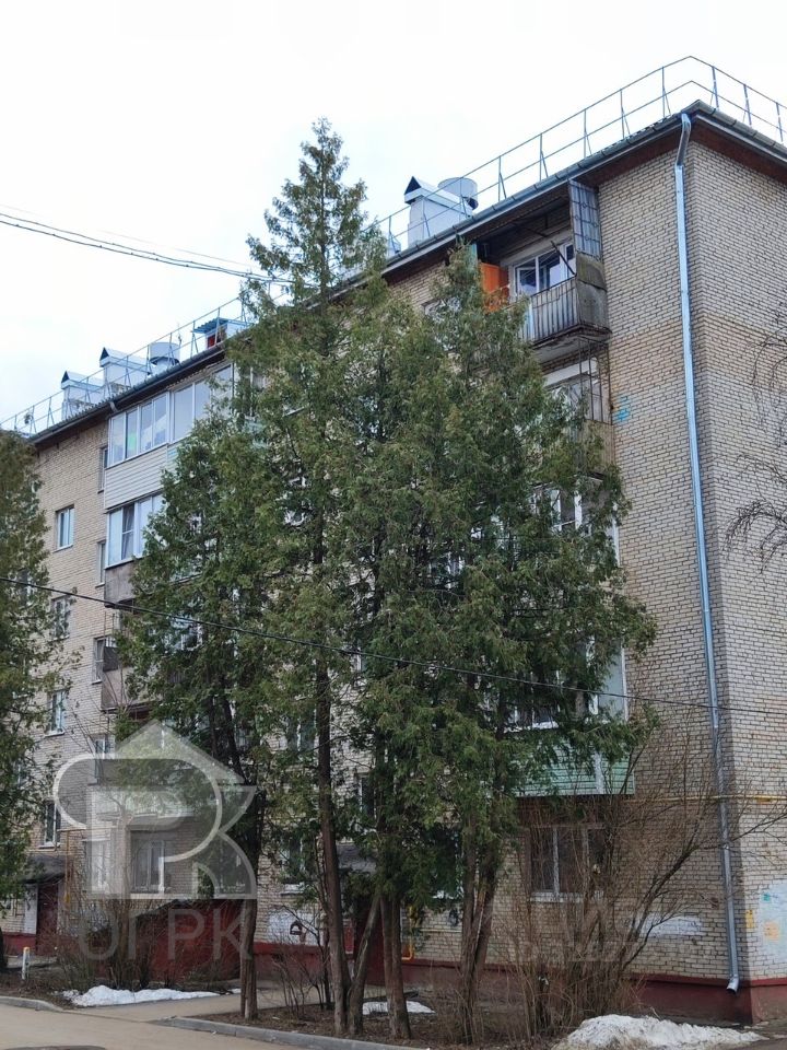 Продажа 1-комн квартиры на вторичном рынке Лесной пгт, улица Титова, 3