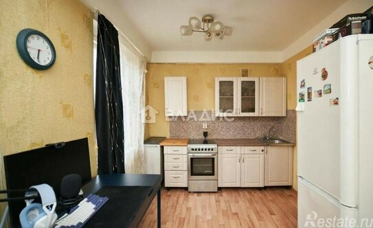 Продажа 1-комн квартиры на вторичном рынке улица Крыленко,  д. 43 к1