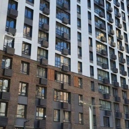 Продажа 2-комн квартиры на вторичном рынке улица Берзарина