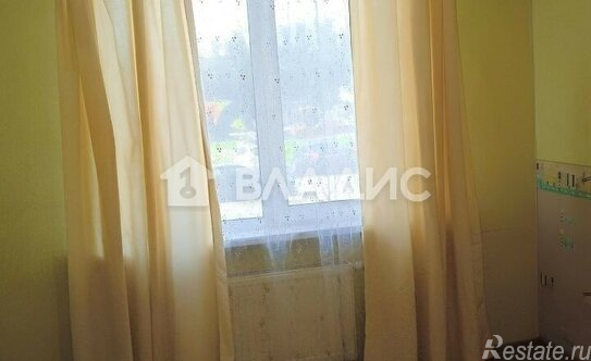 Продажа 2-комн квартиры на вторичном рынке Им Свердлова пгт, 1-й мкр,  д. 2