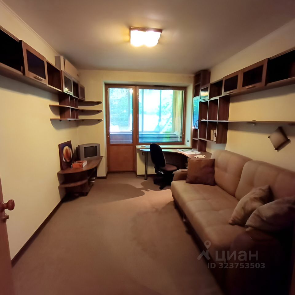 Аренда 3-комн квартиры на вторичном рынке улица Паршина, 21К2