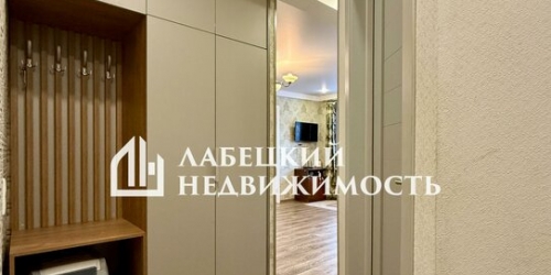 2-комн квартира Омская улица,  д. 28