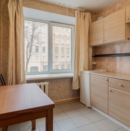 Продажа 2-комн квартиры на вторичном рынке улица Красного Курсанта,  д. 28