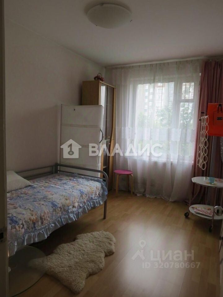 Продажа 4-комн квартиры на вторичном рынке проспект Маршала Жукова, 16К1
