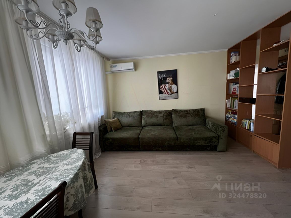 Продажа 2-комн квартиры на вторичном рынке улица Кутузова, 6