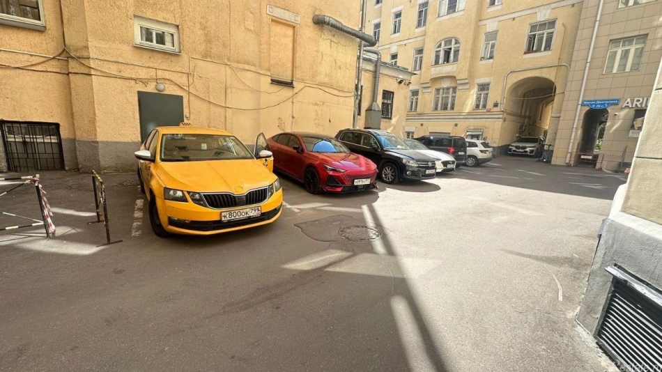 Аренда гаража Ленинский проспект,  д. 37