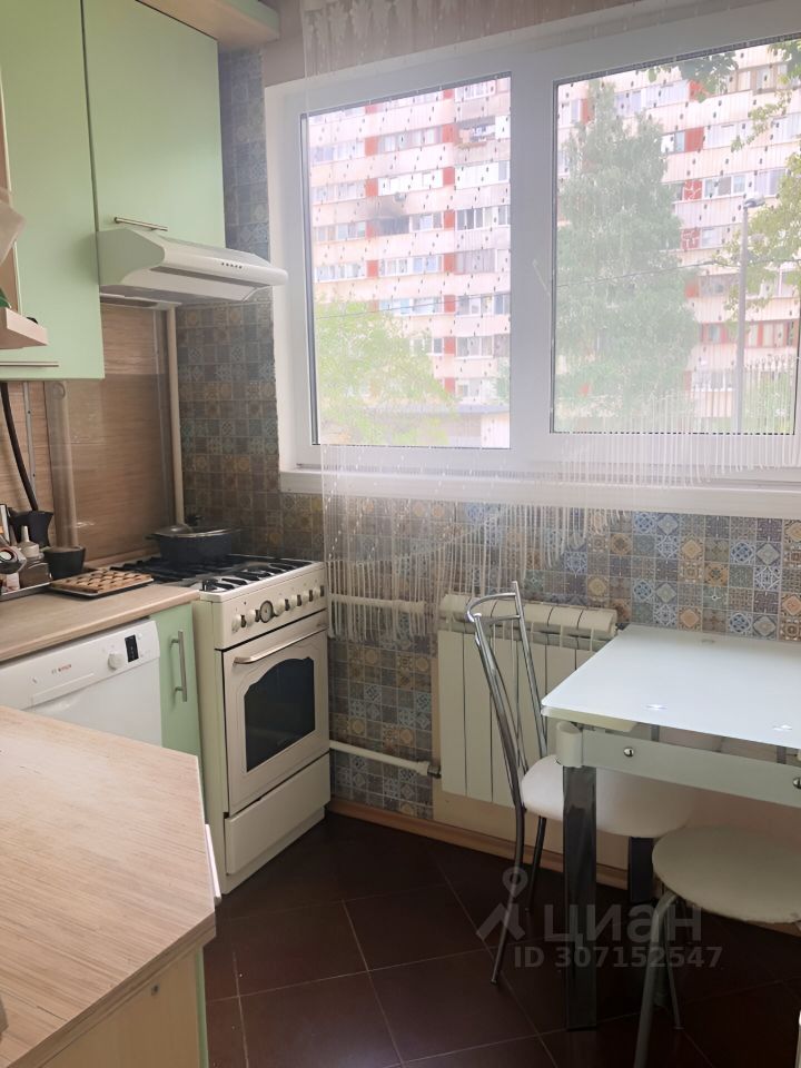 Продажа 3-комн квартиры на вторичном рынке улица Ивана Фомина, 5К1