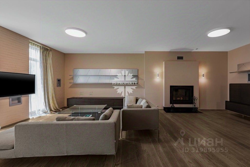 Аренда 3-комн квартиры на вторичном рынке Молочный переулок, 1