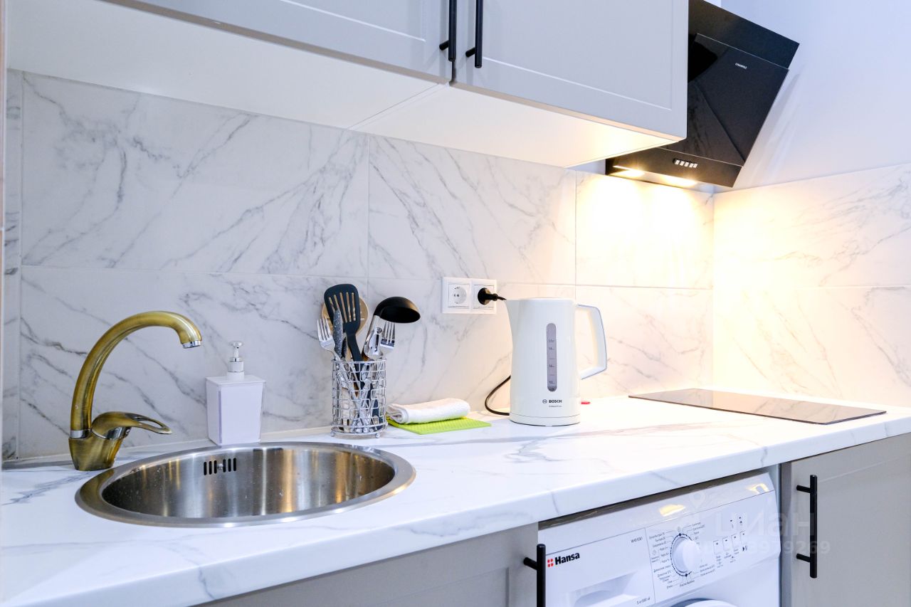 Аренда студии проспект Защитников Москвы, 3к1