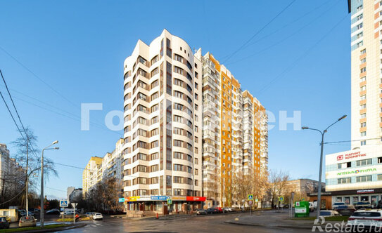 Продажа 4-комн квартиры на вторичном рынке Юбилейный, Пионерская улица,  д. 10