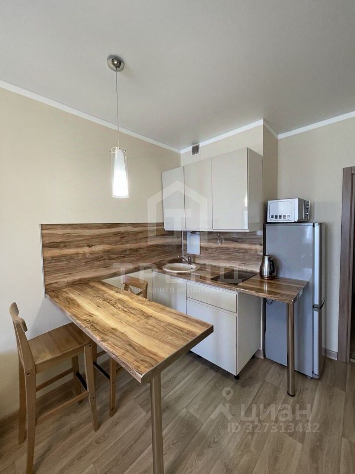 Продажа студии Новолитовская улица,  д. 4