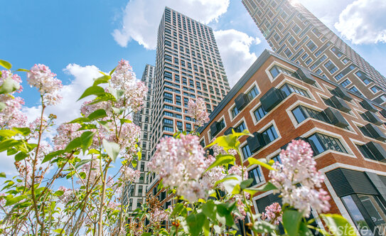 Продажа 2-комн квартиры на вторичном рынке Амурская ул,  д. 1А к1